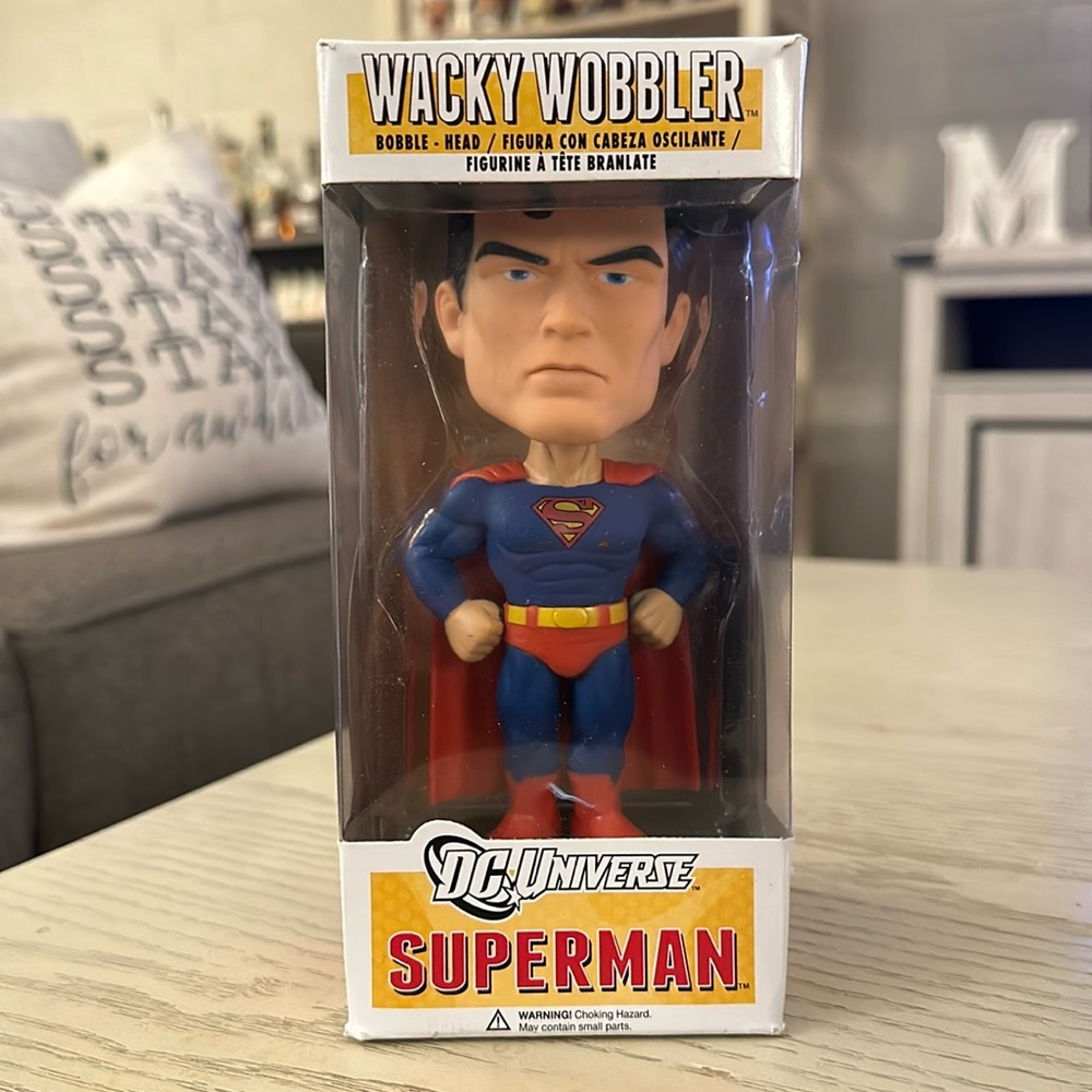 Superman bobble head